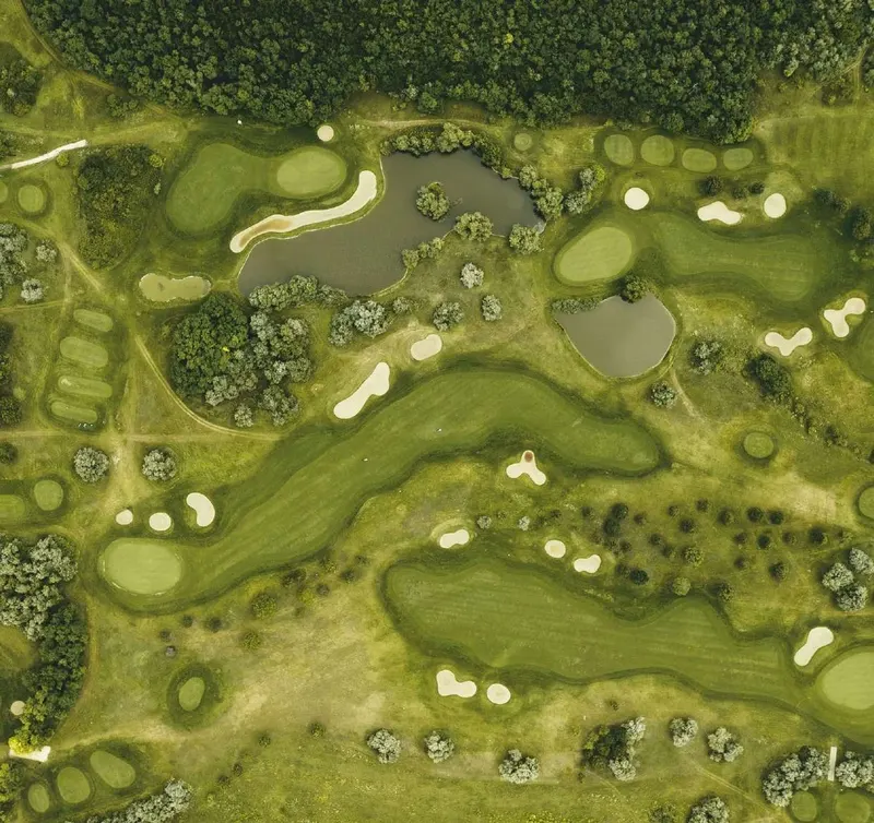 Sobha Siniya Island / Siniya Island / golf landscape concept from the developer brochure